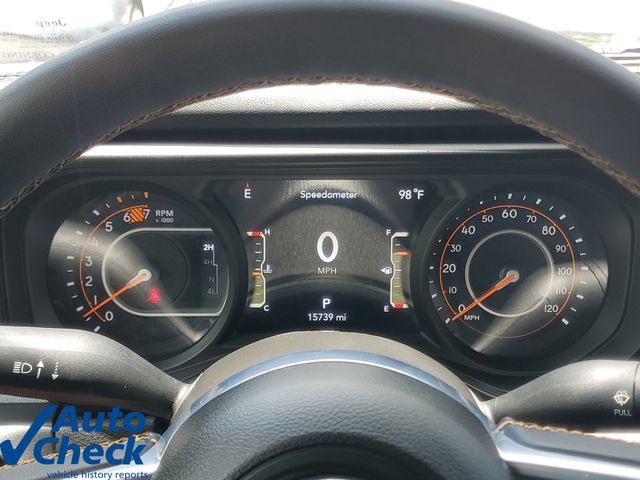 Used 2024 Jeep Wrangler Unlimited Sahara w/ Safety Group AWD/4WD image 25