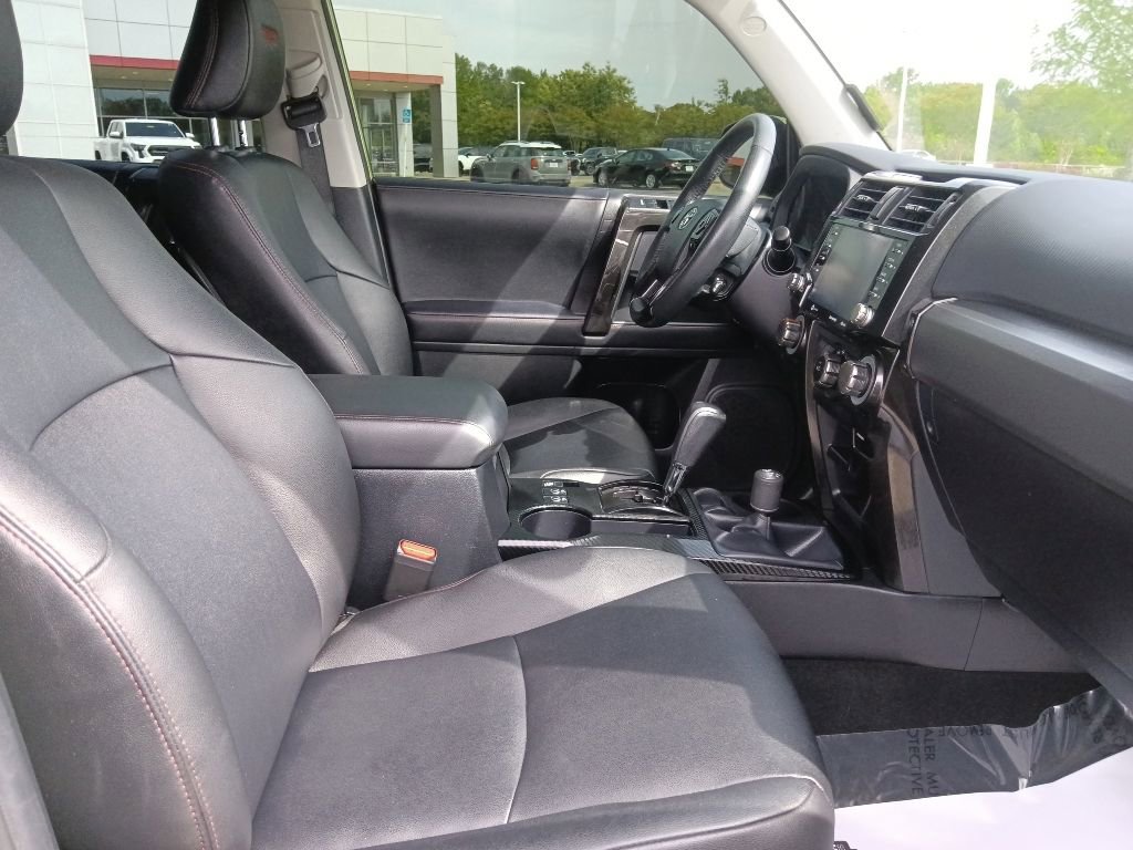 Used 2023 Toyota 4Runner TRD Off-Road Premium w/ Moonroof Package AWD/4WD image 32