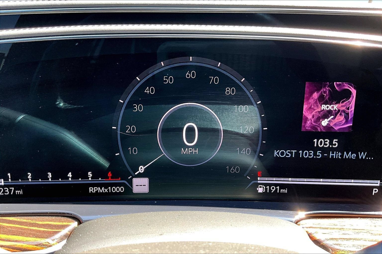 Used 2021 Cadillac Escalade Premium Luxury RWD image 17