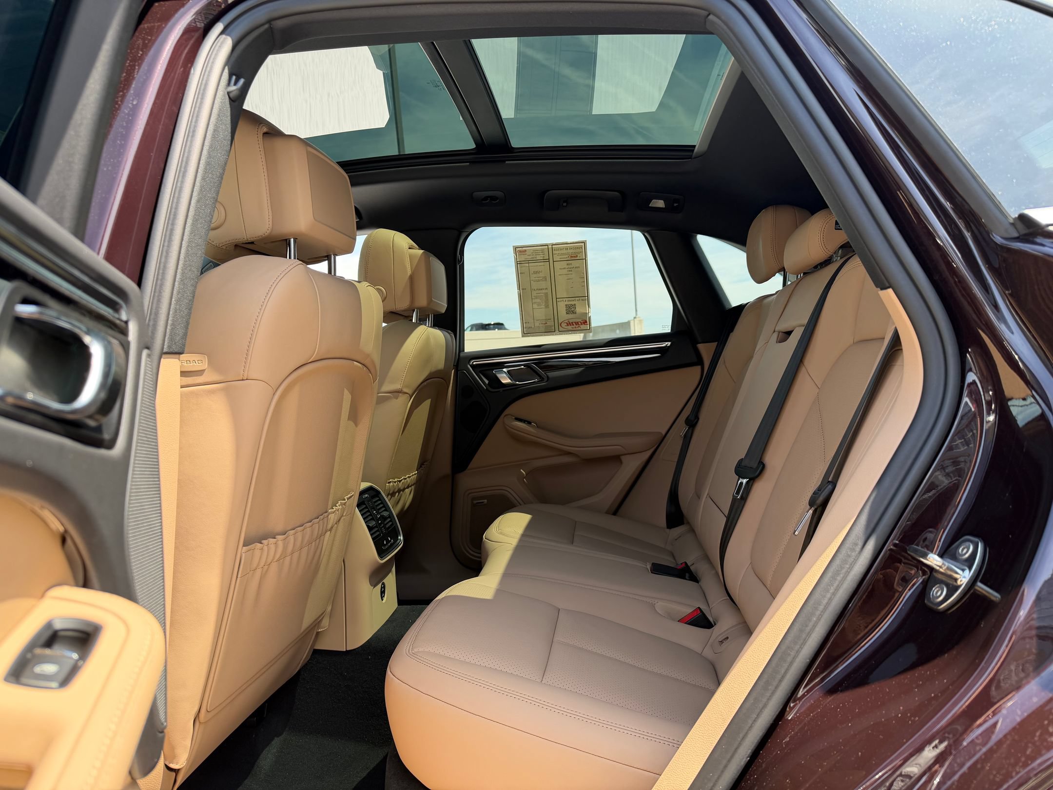 Used 2026 Porsche Macan AWD/4WD image 19