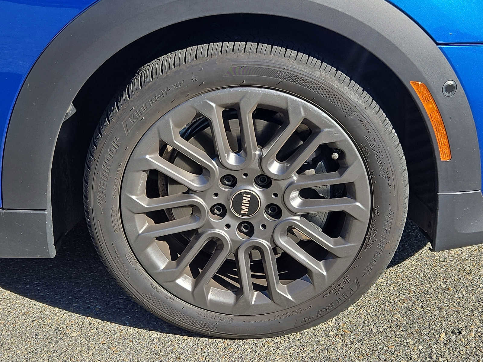 Used 2025 MINI Cooper 2-Door Hardtop image 8