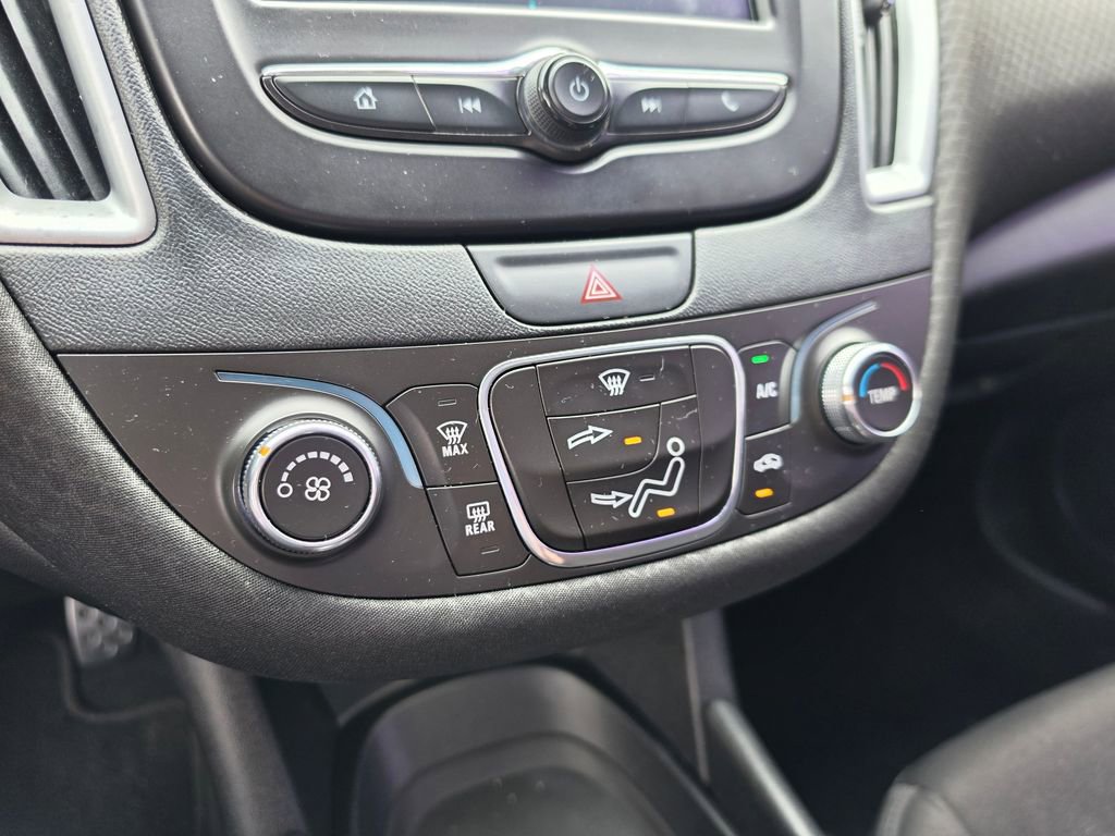 Used 2018 Chevrolet Malibu LS FWD image 26