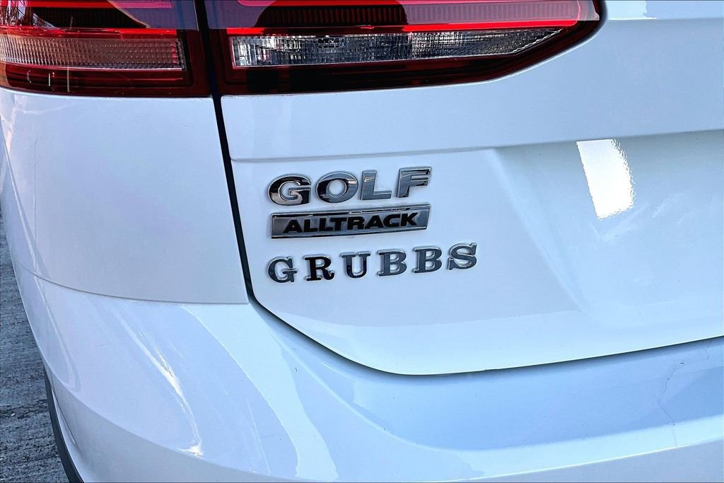 Used 2017 Volkswagen Golf Alltrack SEL image 41