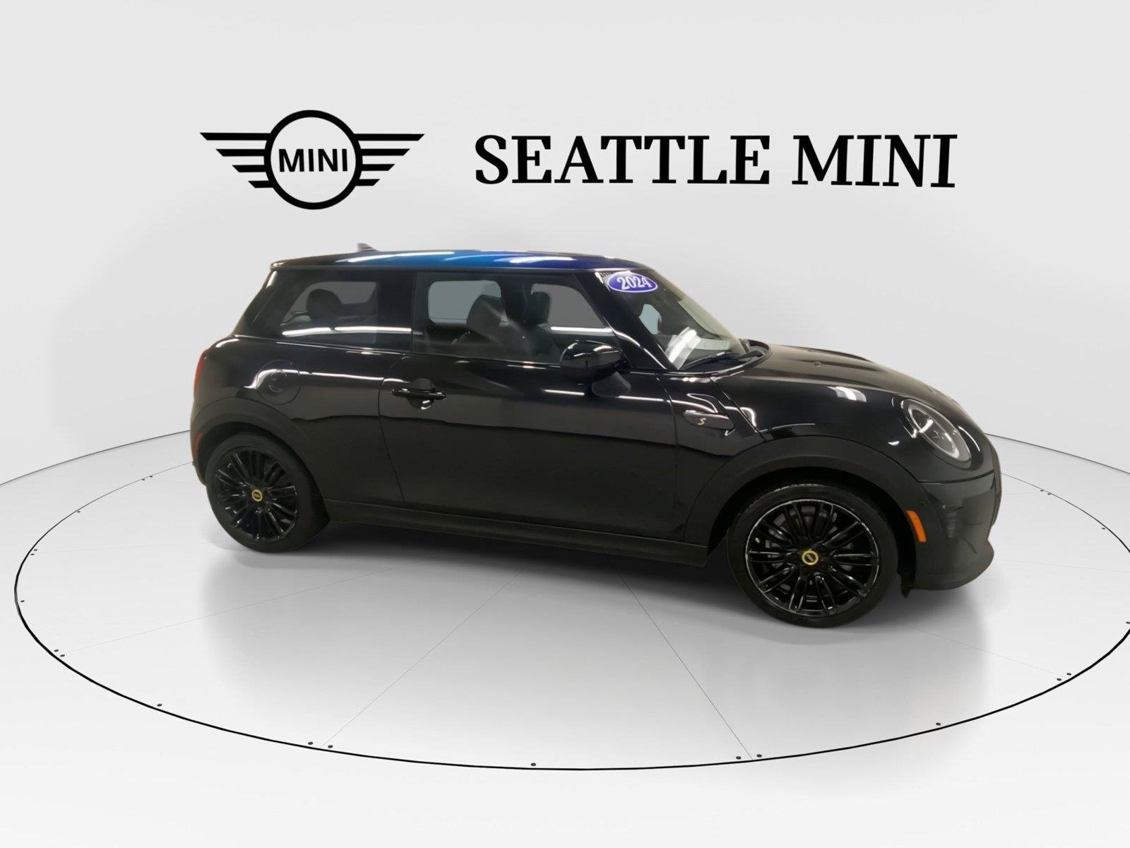 Used 2024 MINI Cooper SE FWD image 13
