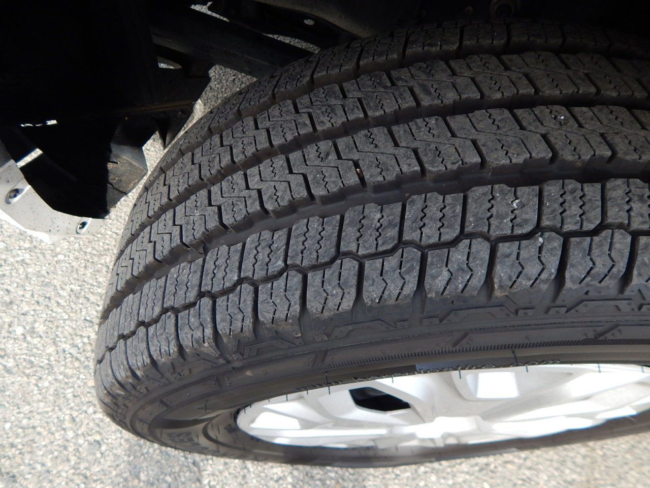 Used 2023 Ford Transit 350 XLT image 26