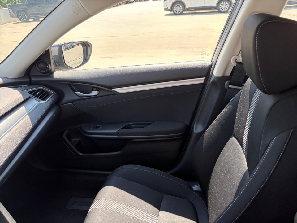 Used 2018 Honda Civic EX image 32