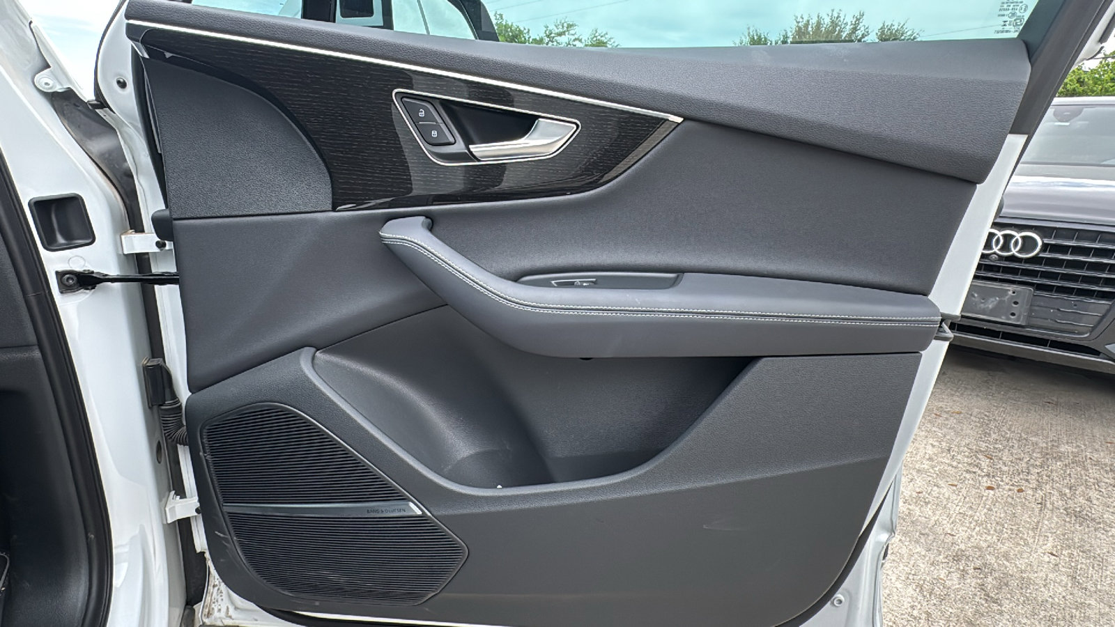 Used 2025 Audi Q7 2.0T Premium Plus w/ Premium Plus Package image 30