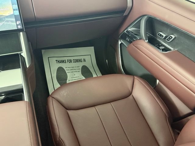 Used 2025 Land Rover Range Rover Autobiography AWD/4WD image 26