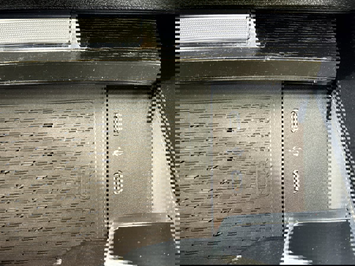 Used 2024 Mercedes-Benz GLS 450 4MATIC image 19