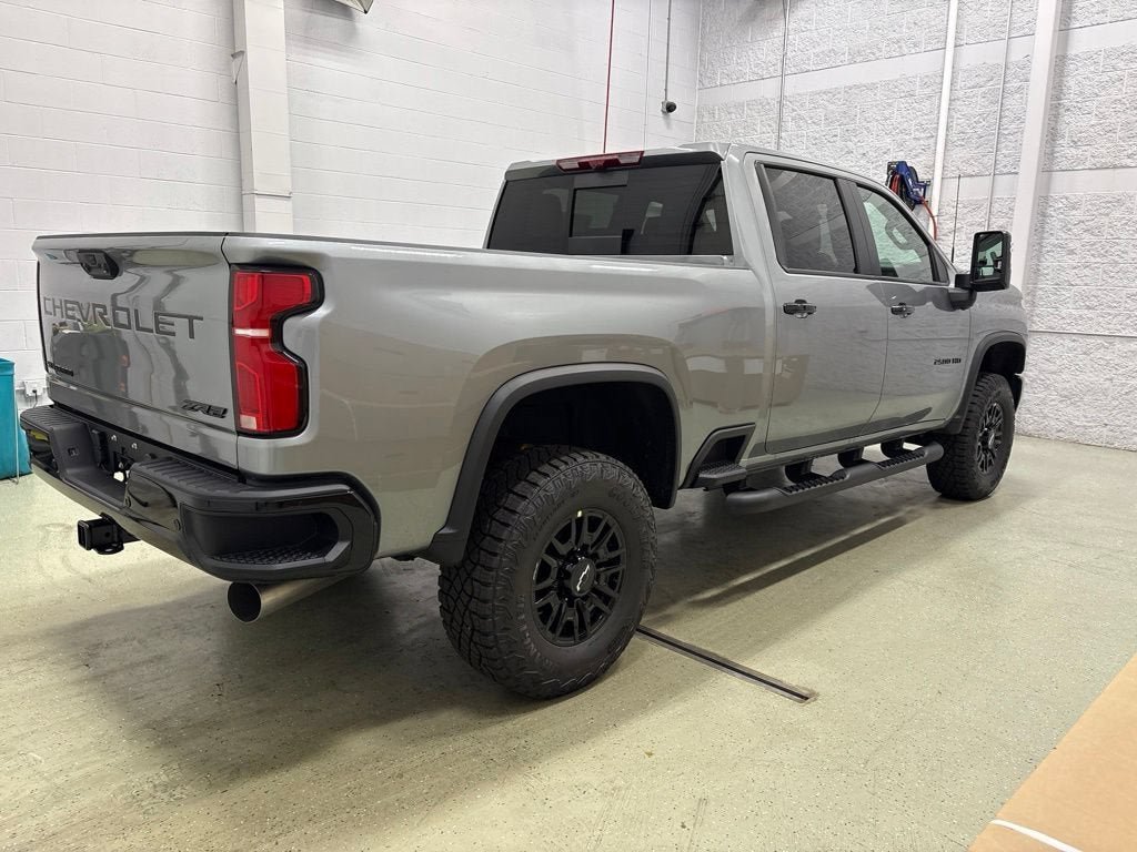 New 2026 Chevrolet Silverado 2500 ZR2 w/ LPO, Dark Essentials Package AWD/4WD image 4
