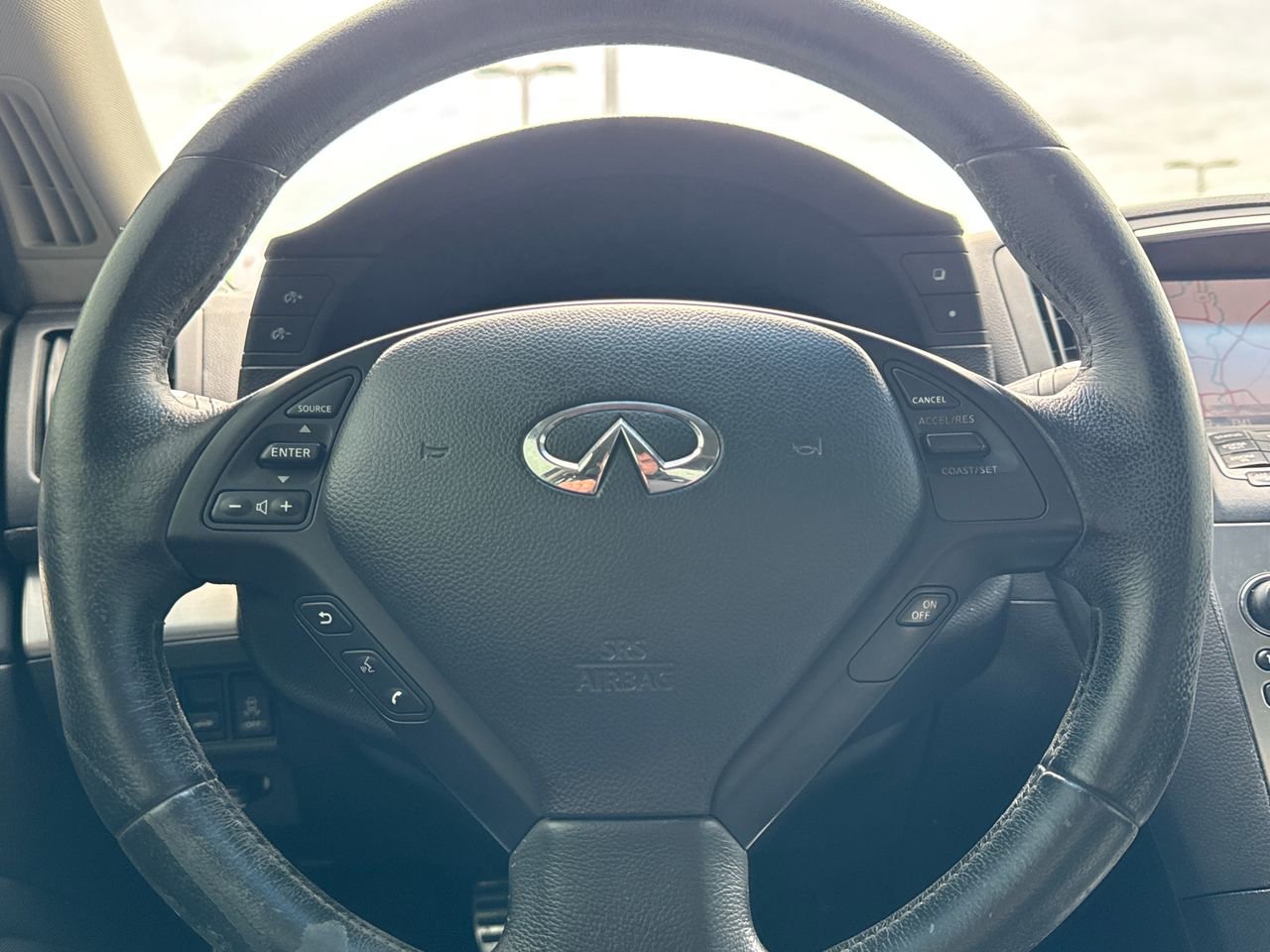 Used 2010 INFINITI G37 Sport w/ Navigation Pkg image 17