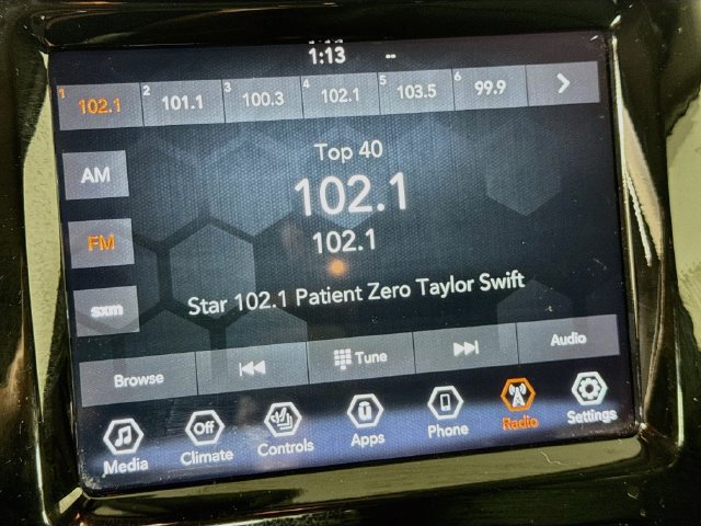 Used 2020 Jeep Cherokee Limited FWD image 21