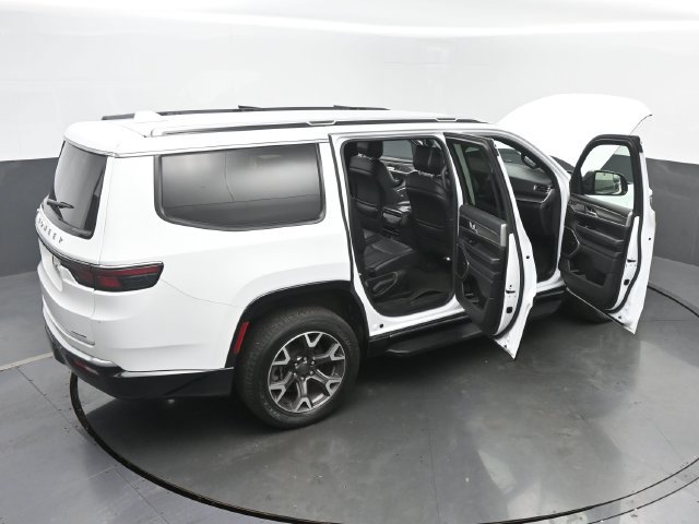 Used 2023 Jeep Wagoneer Series III w/ Preferred Equipment Group AWD/4WD image 63
