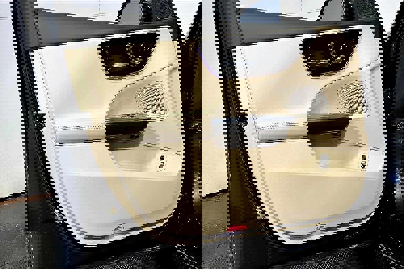 New 2026 Mercedes-Benz C 300 4MATIC Sedan image 11