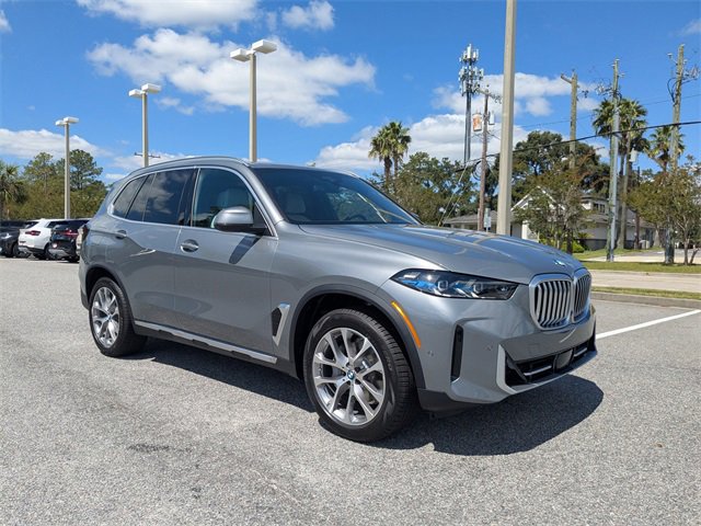New 2026 BMW X5 sDrive40i image 2
