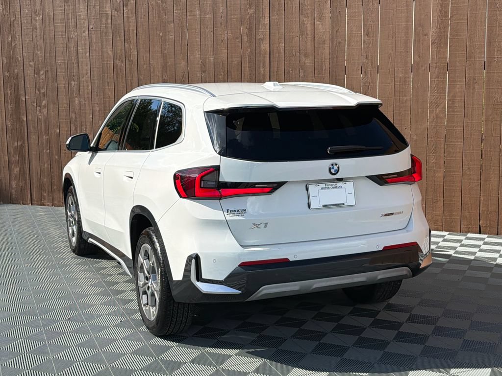 Used 2025 BMW X1 xDrive28i w/ Convenience Package AWD/4WD image 17