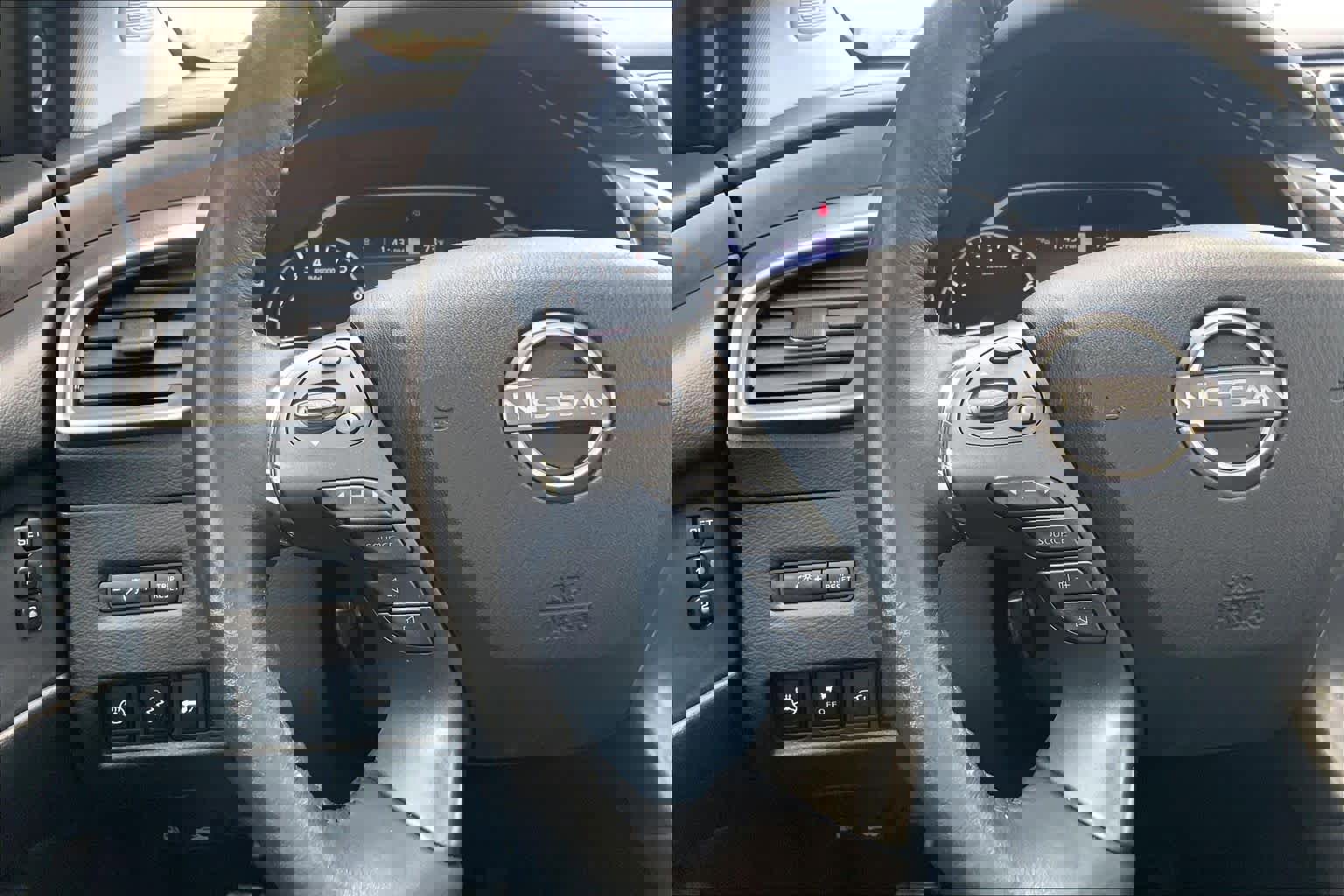 Used 2023 Nissan Murano Platinum w/ Cargo Package image 21