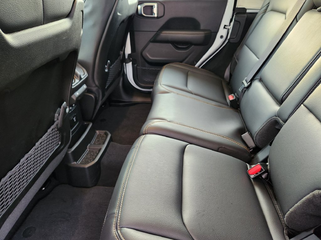 New 2026 Jeep Wrangler Unlimited Sahara AWD/4WD image 19