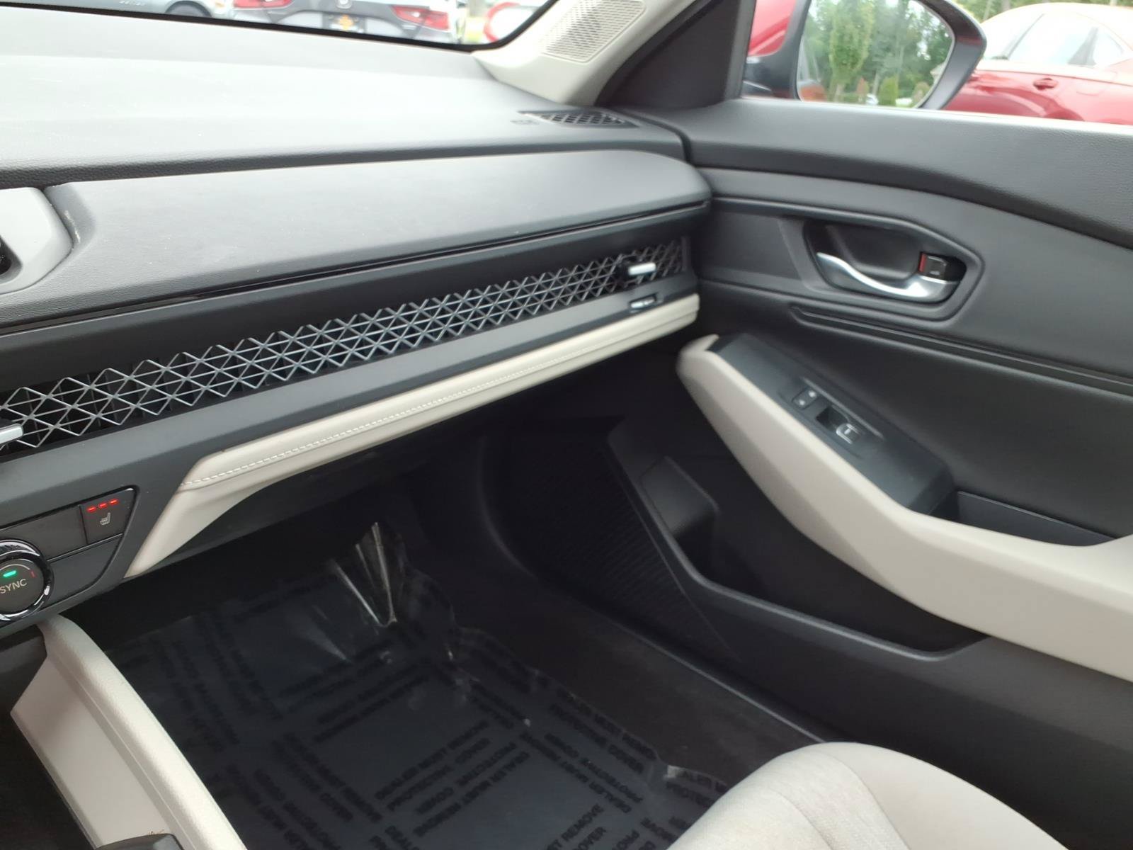 Certified 2024 Honda Accord EX image 30