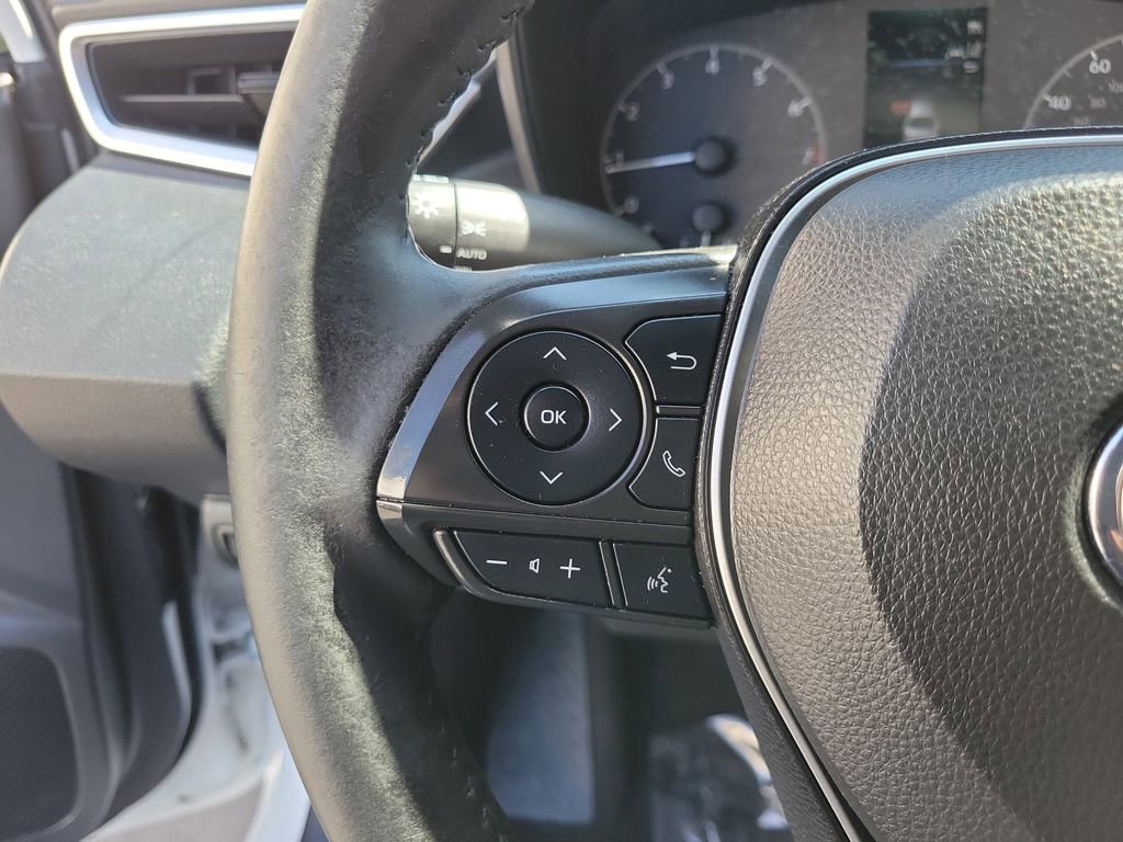 Used 2023 Toyota Corolla SE w/ SE Premium Package image 24