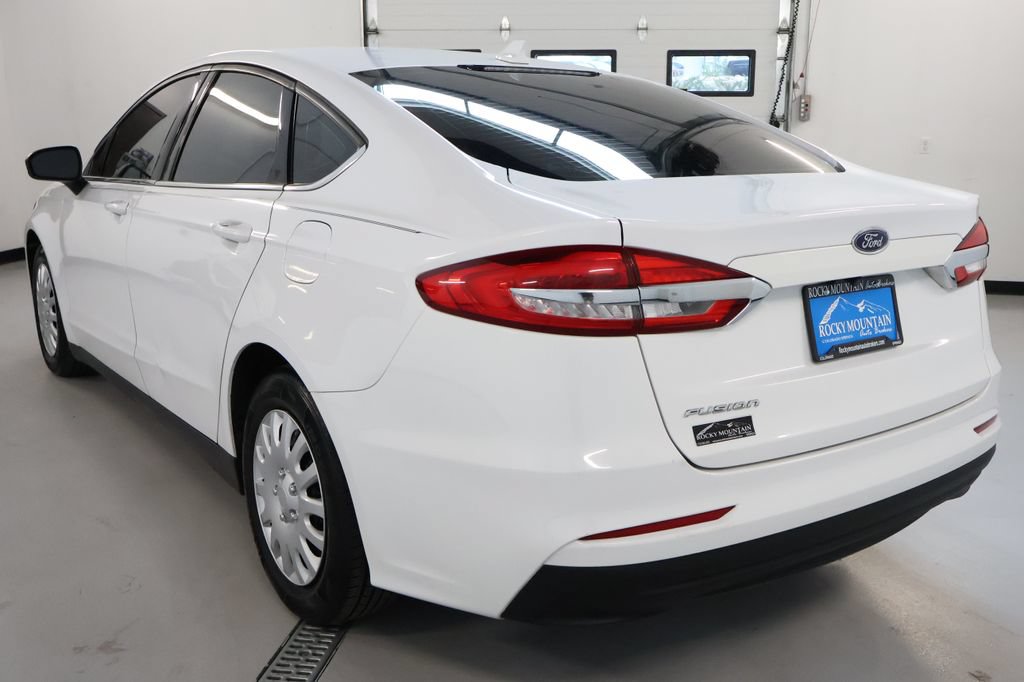 Used 2020 Ford Fusion S FWD image 5