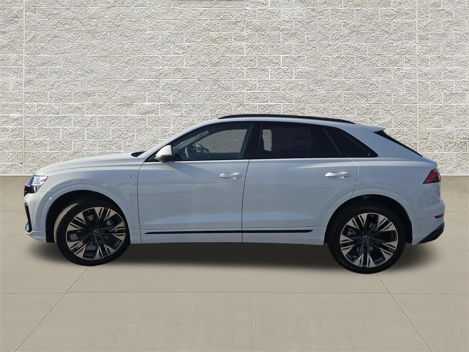 New 2027 Audi Q8 Premium Plus AWD/4WD image 4