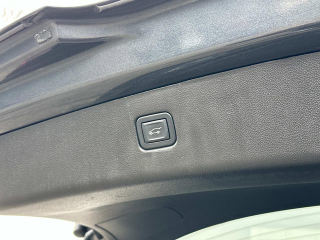 Used 2022 Chevrolet Blazer LT image 44