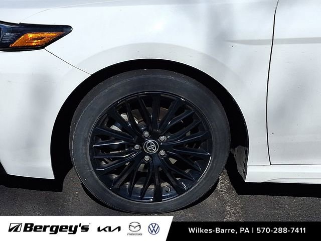 Used 2022 Toyota Camry SE image 10