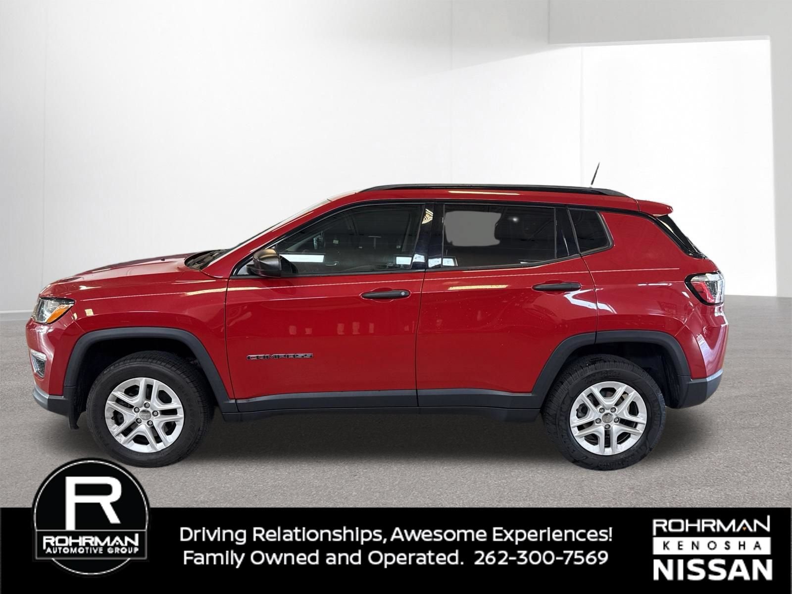 Used 2018 Jeep Compass Sport AWD/4WD image 2