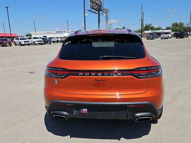 Used 2022 Porsche Macan AWD/4WD image 4
