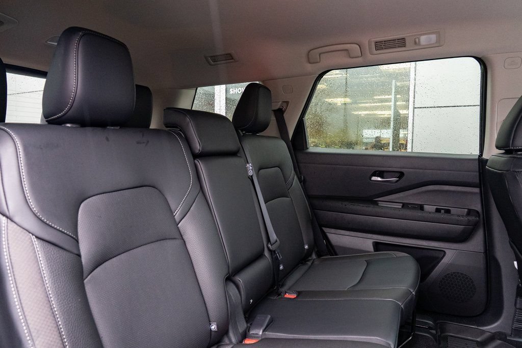 New 2026 Nissan Pathfinder SL AWD/4WD image 26