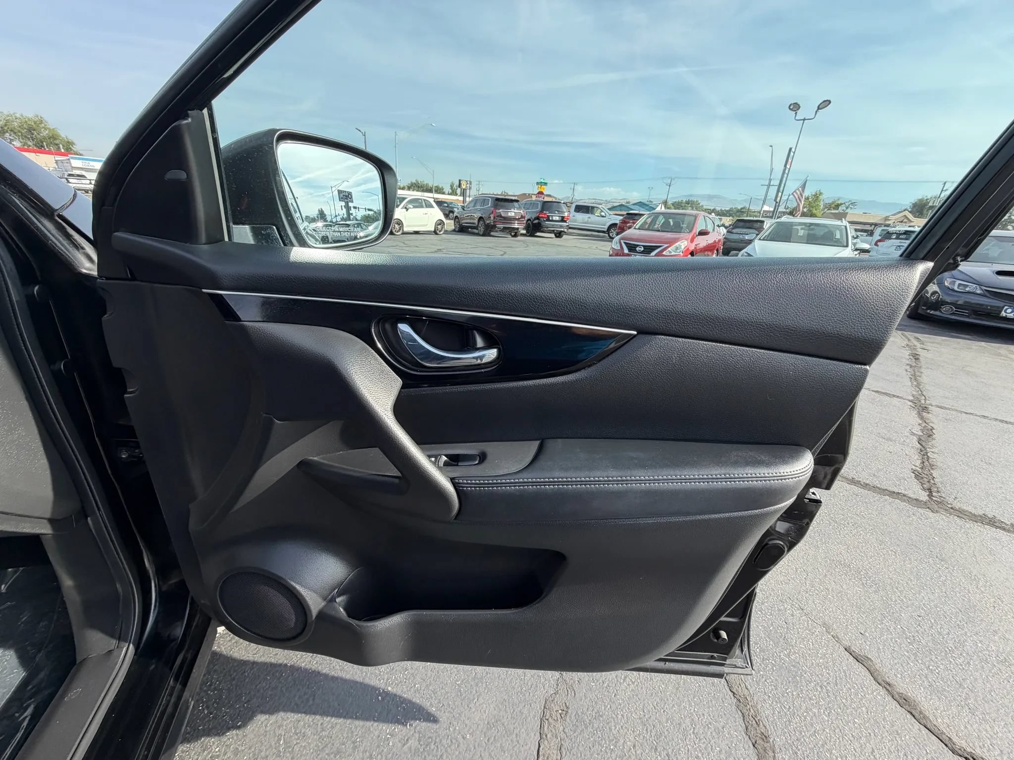 Used 2018 Nissan Rogue Sport SL w/ SL Premium Package AWD/4WD image 14