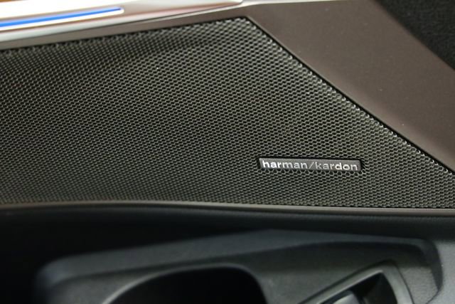 Used 2025 BMW M340i image 39