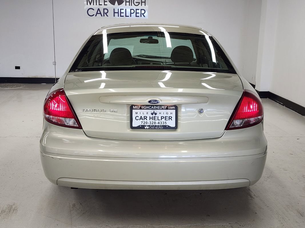 Used 2004 Ford Taurus SE image 6