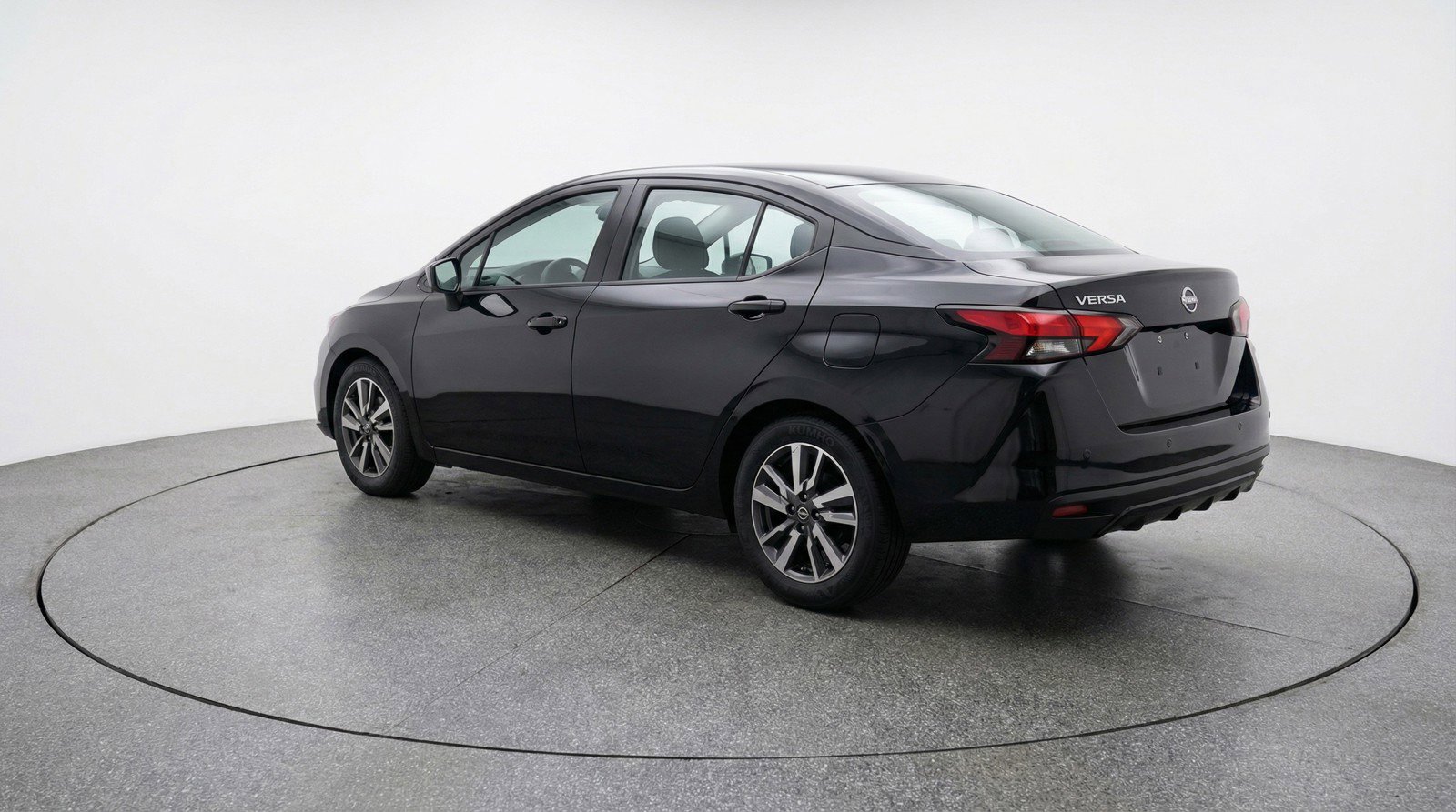 Used 2025 Nissan Versa SV FWD image 6