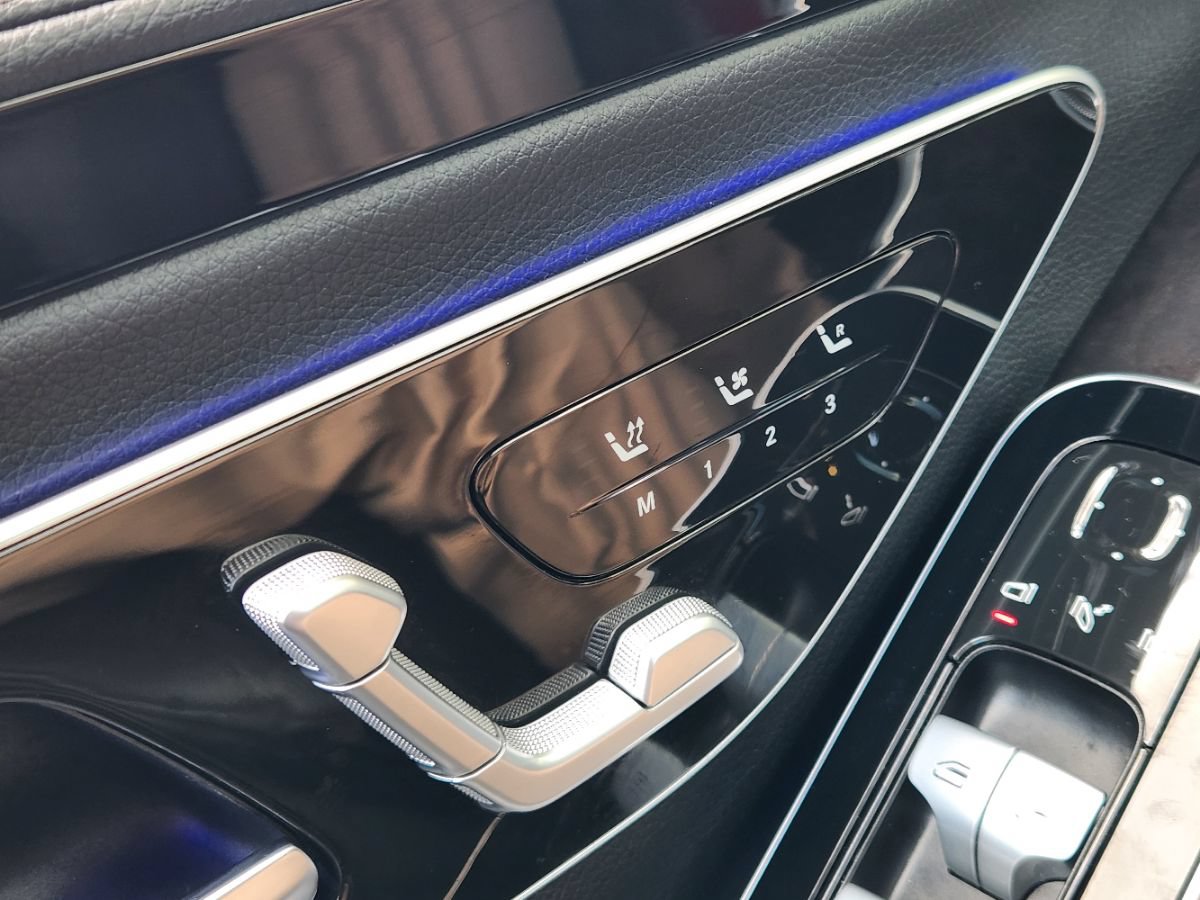 Used 2023 Mercedes-Benz S 580 4MATIC Sedan image 32