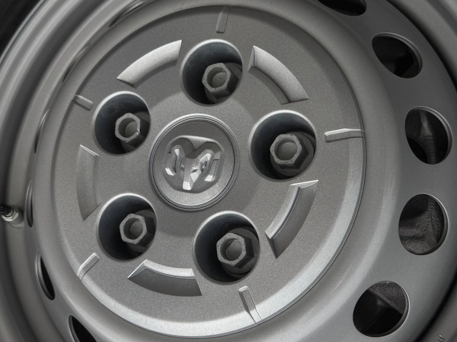 Used 2025 RAM ProMaster 2500 w/ Convenience Group image 50