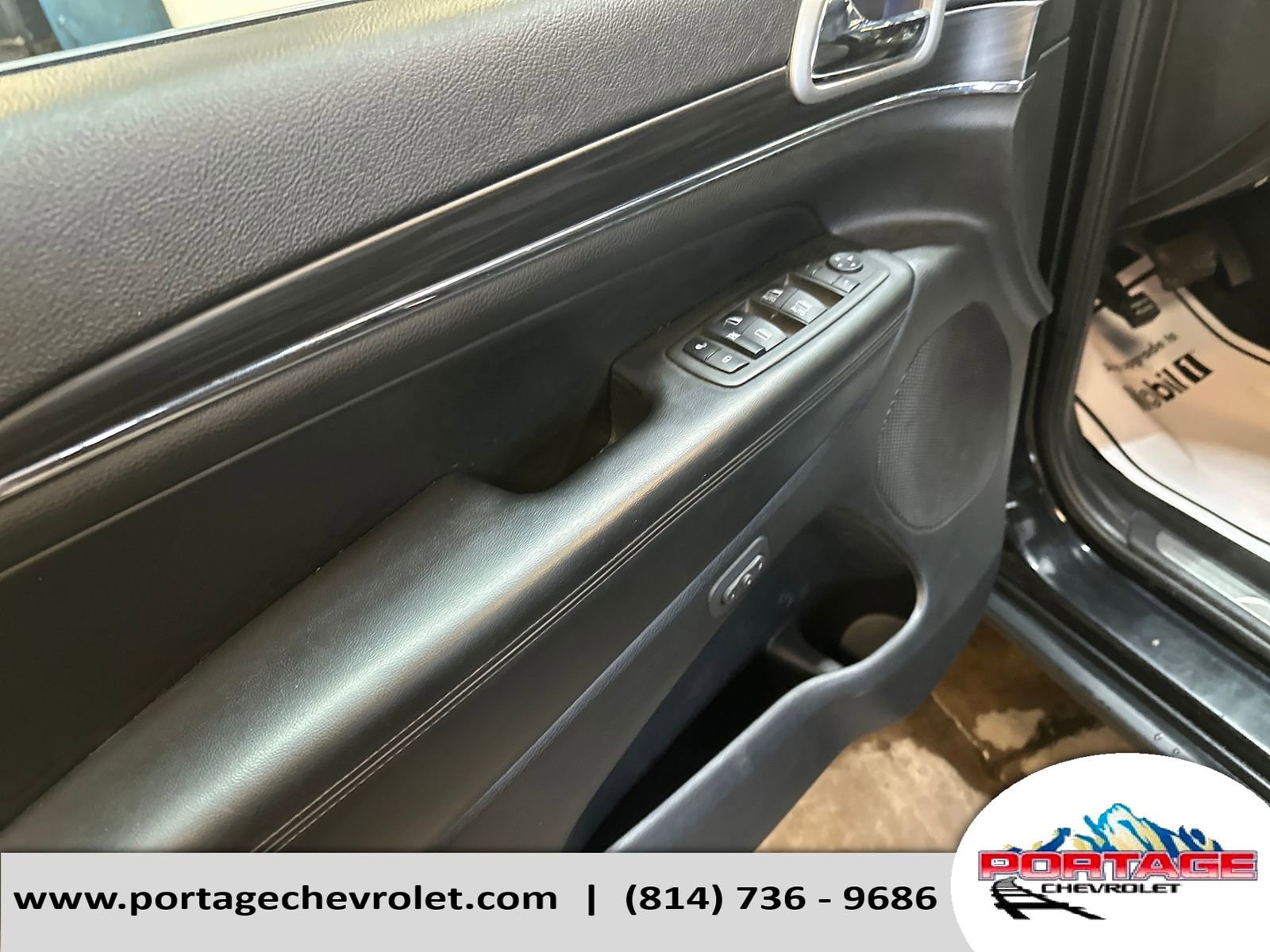 Used 2021 Jeep Grand Cherokee Limited w/ Trailer Tow Group IV image 13