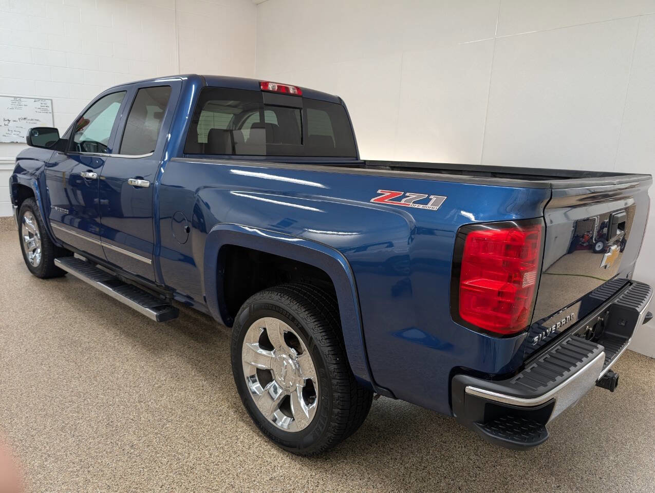 Used 2015 Chevrolet Silverado 1500 LTZ Z71 image 3