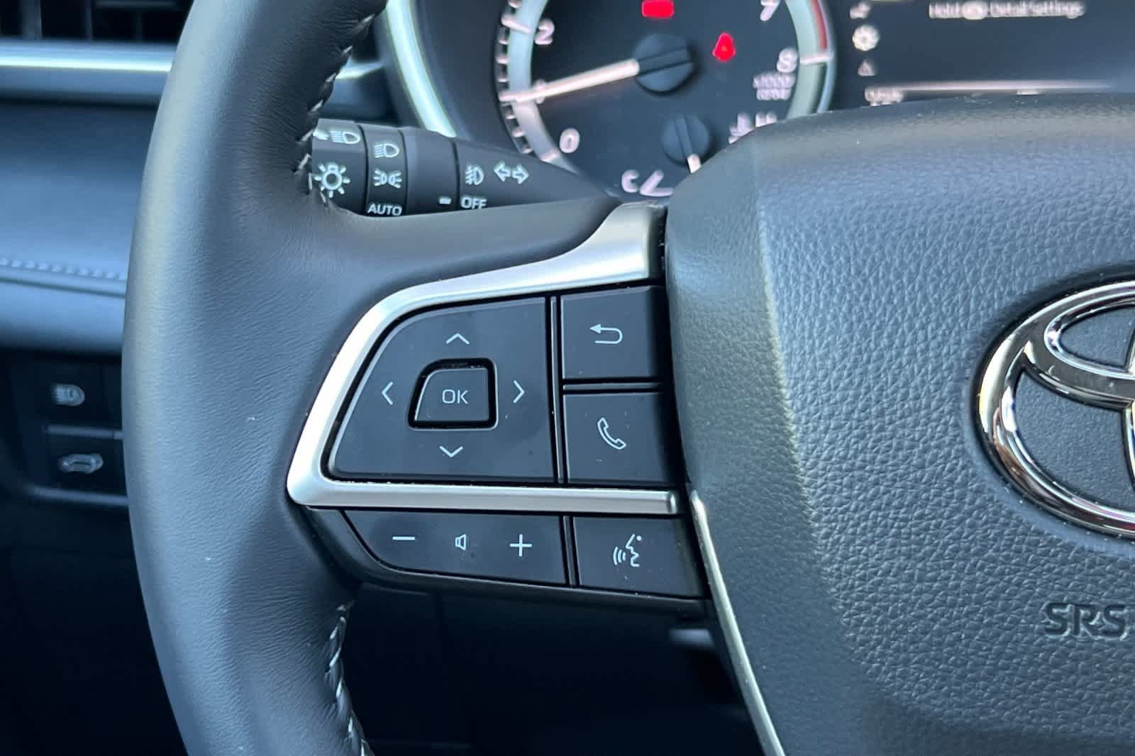 Used 2026 Toyota Highlander XLE AWD/4WD image 28
