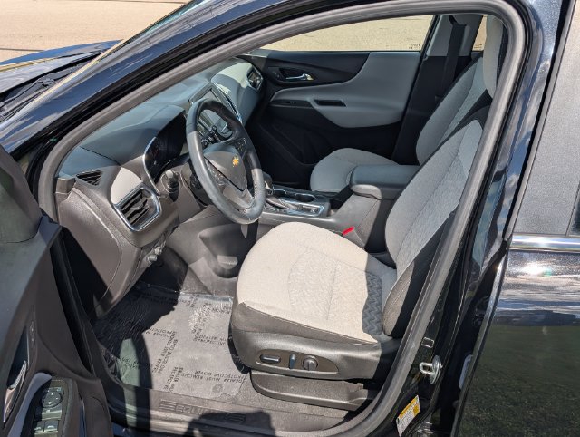 Used 2023 Chevrolet Equinox LT w/ Driver Convenience Package AWD/4WD image 17