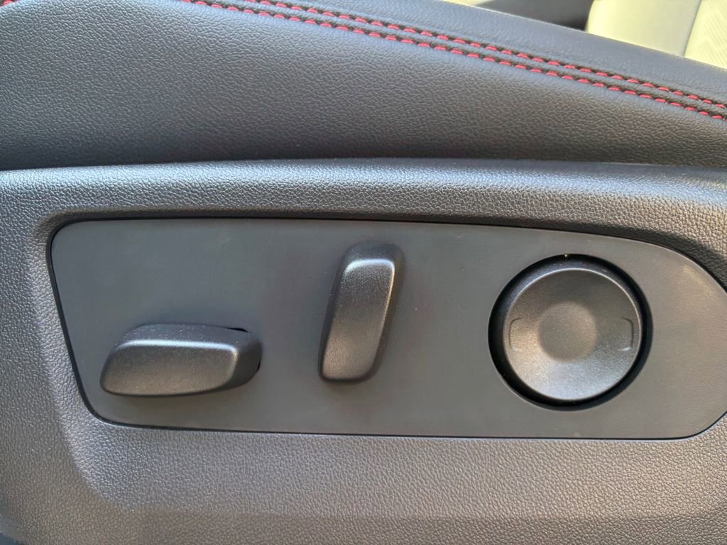 New 2025 Chevrolet Colorado Z71 w/ Z71 Convenience Package 2 image 14