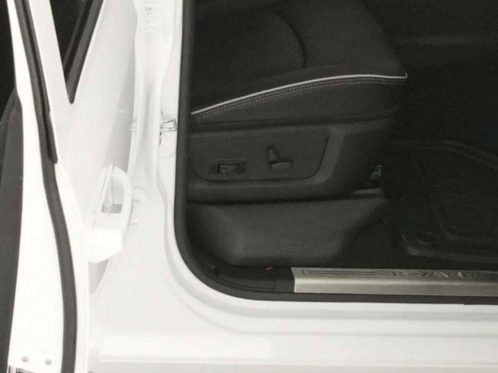 New 2026 RAM 2500 Limited image 40