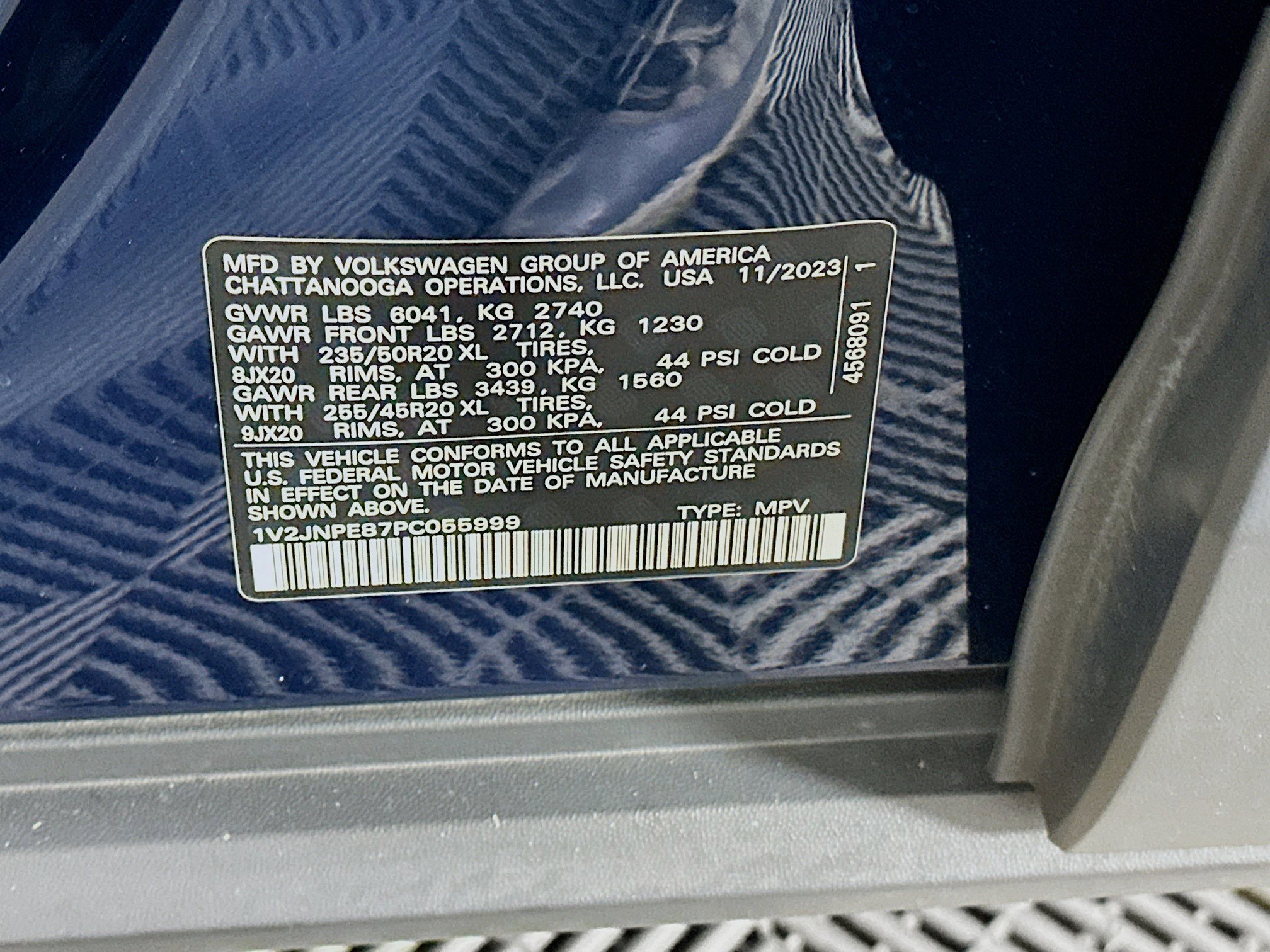 Used 2023 Volkswagen ID.4 Pro S Plus AWD/4WD image 12
