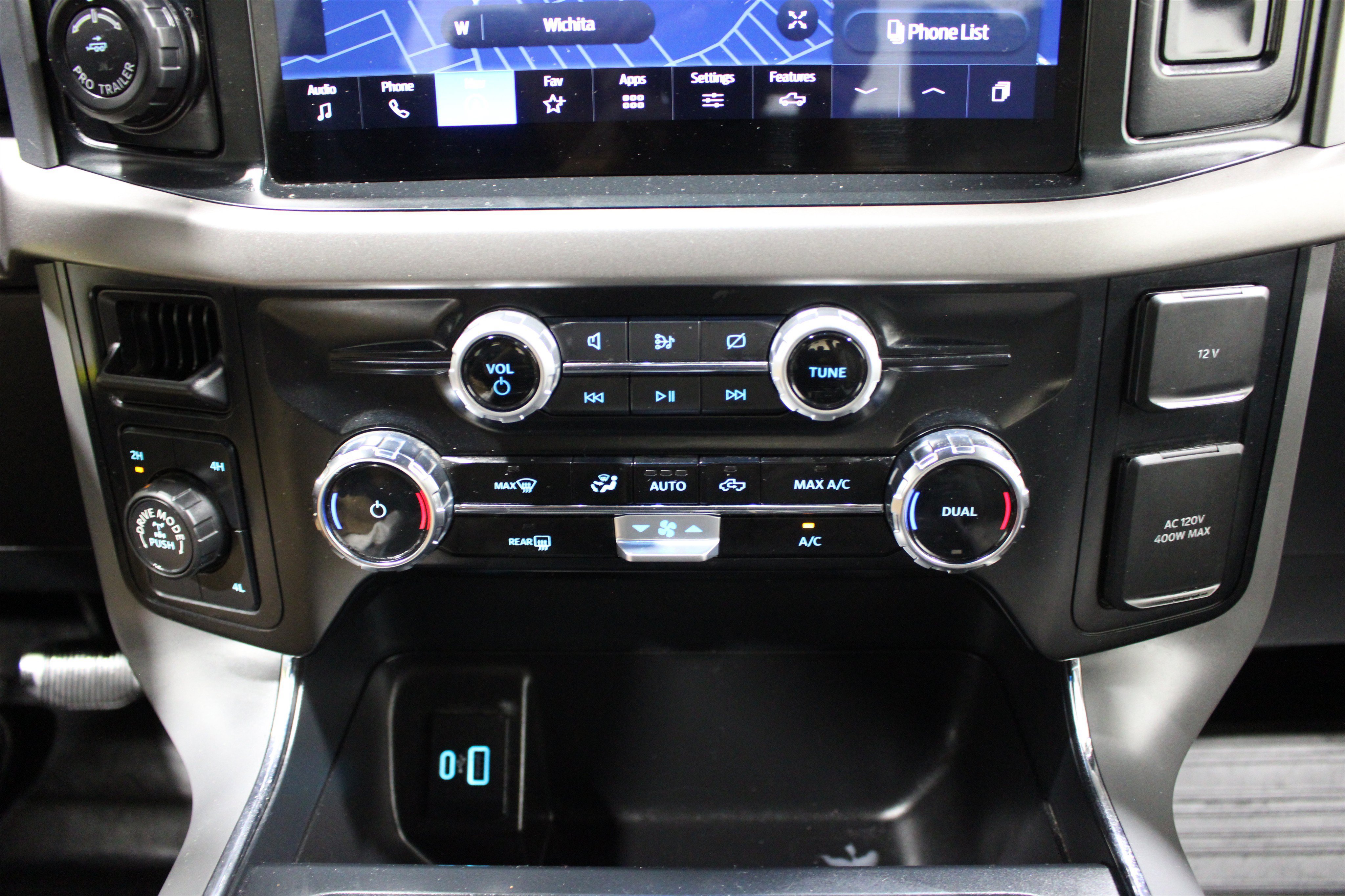 Used 2024 Ford F150 XLT w/ FX4 Off-Road Package AWD/4WD image 17