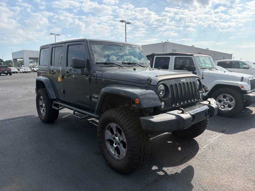 Used 2017 Jeep Wrangler Unlimited Sahara w/ Dual Top Group AWD/4WD image 1