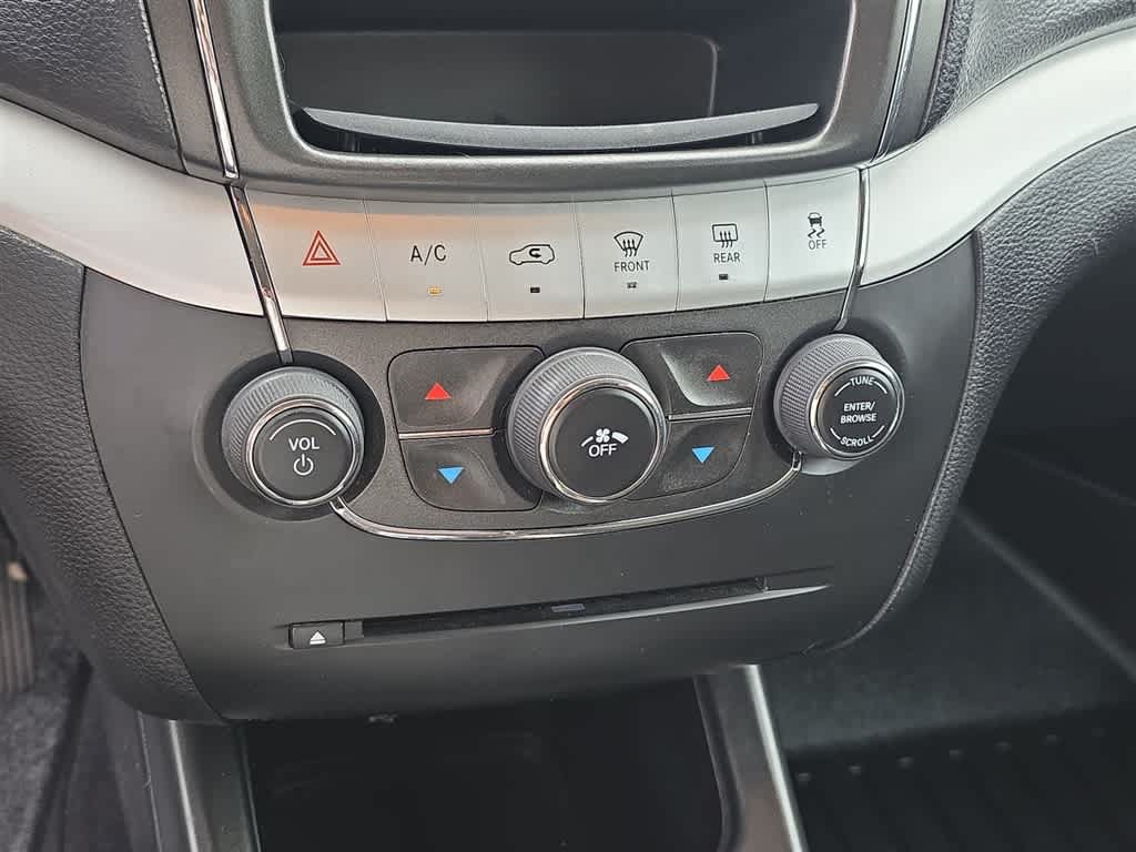 Used 2017 Dodge Journey SXT w/ Comfort/Convenience Group AWD/4WD image 21