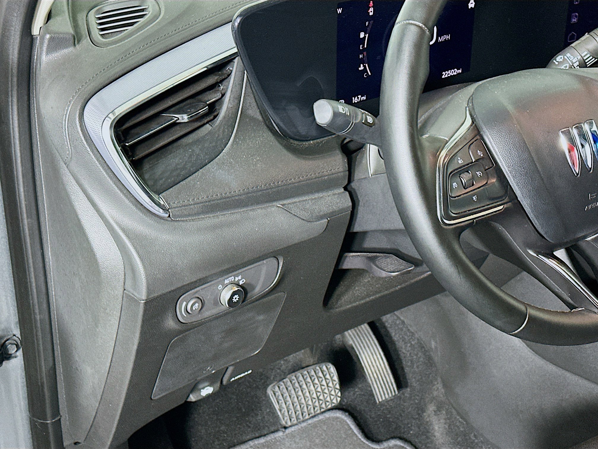 Used 2025 Buick Encore GX Preferred FWD image 17
