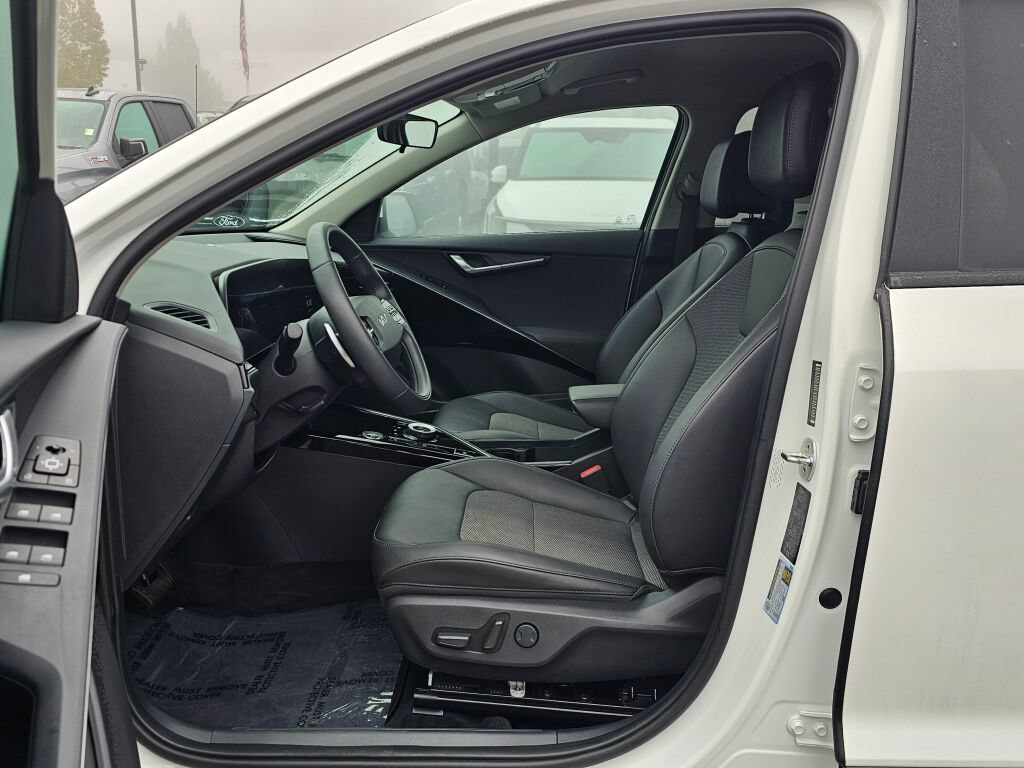 Certified 2023 Kia Niro Wind w/ Wind Preserve Package FWD image 24