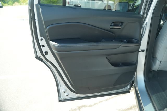 Used 2023 Honda Passport EX-L image 16